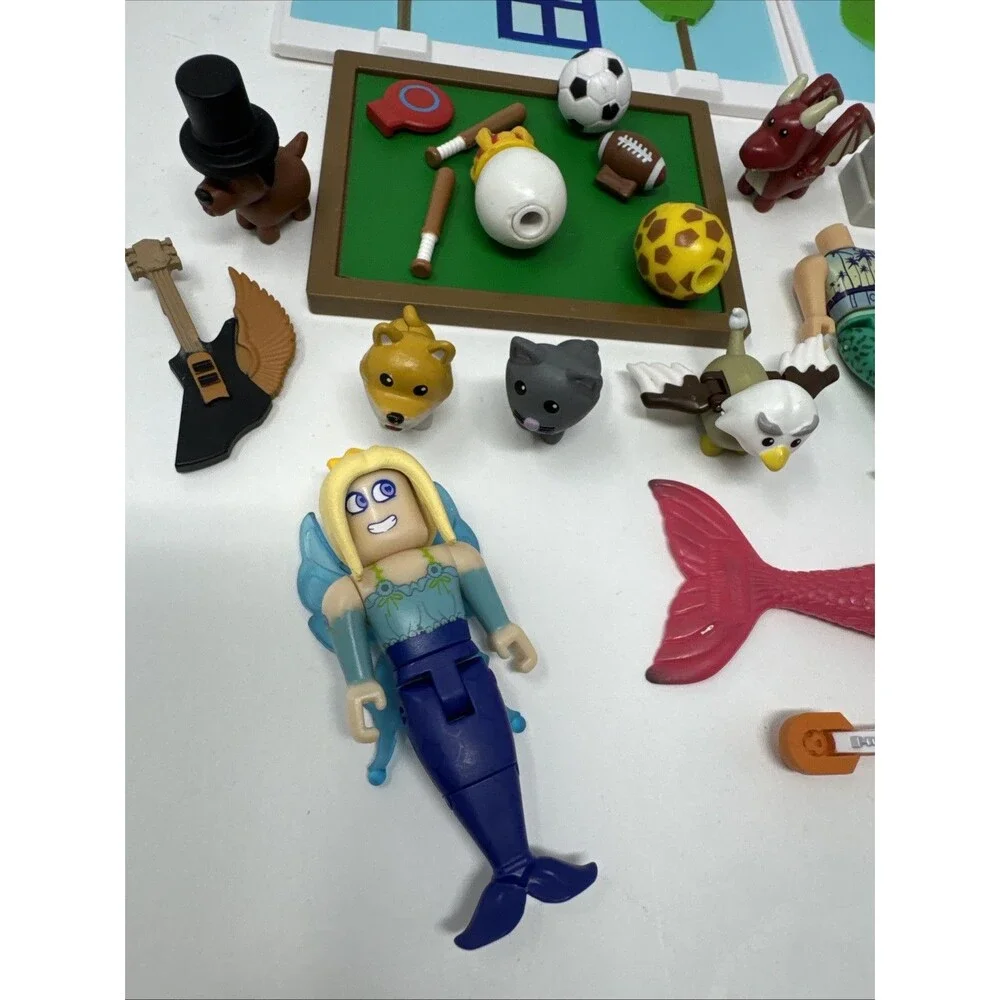 Large Mixed Lot Roblox Action Figures Character Toys With Accessories NO CODES